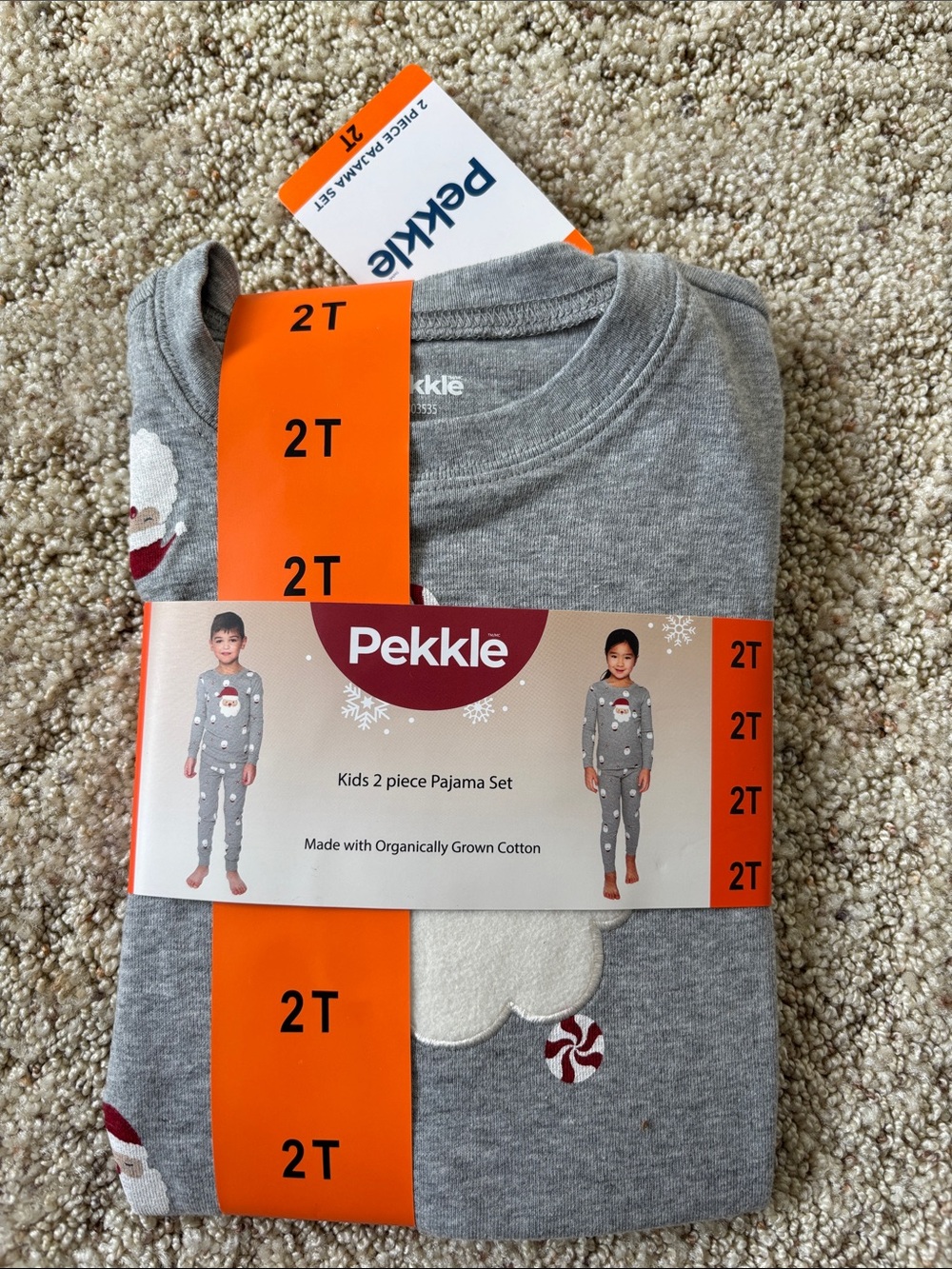 Pekkle Kids Grey Santa Holiday Long Sleeve Pajamas Boys Girls Size 2T NWT